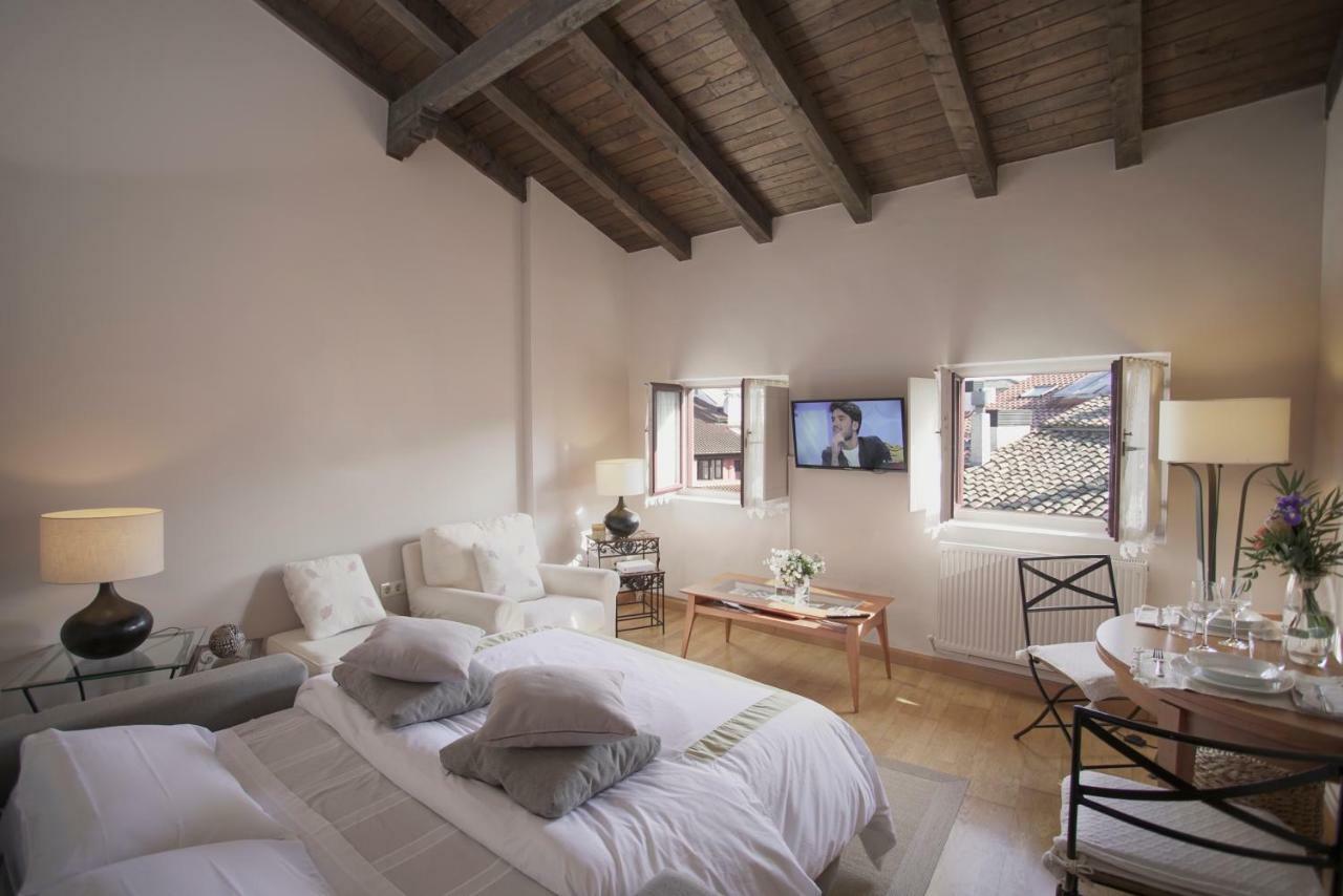 Altalea By Clabao Apartment Pamplona Ngoại thất bức ảnh
